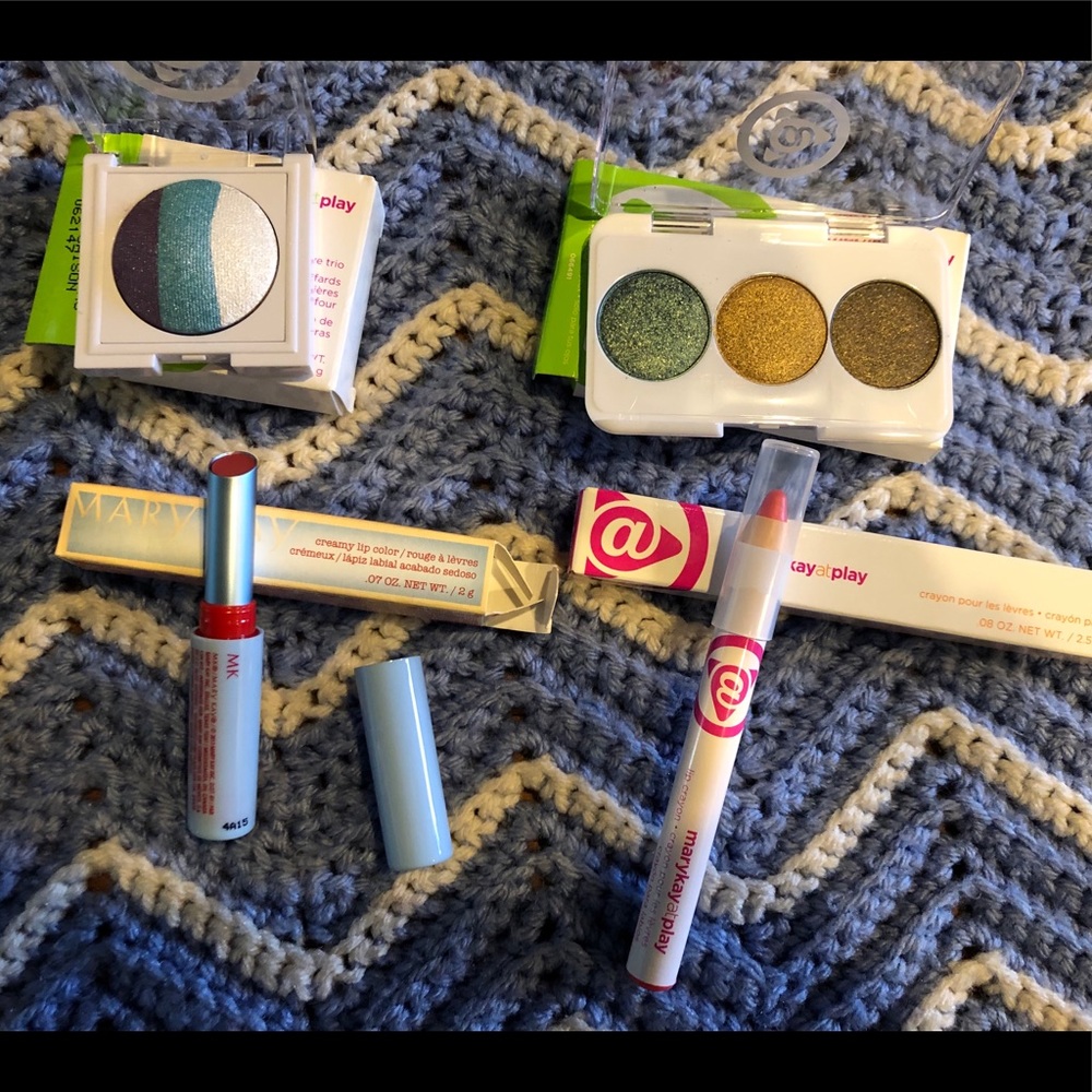 Mary Kay at Play Eye and Lips Bundle